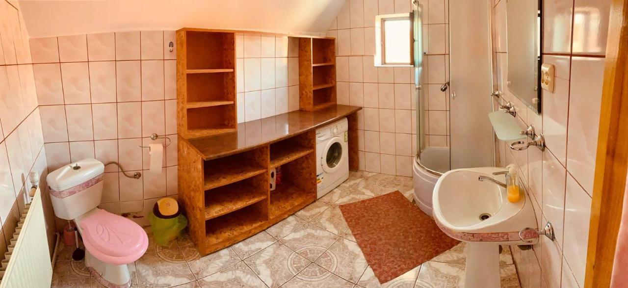 Casa Debora Hotel Hateg Luaran gambar